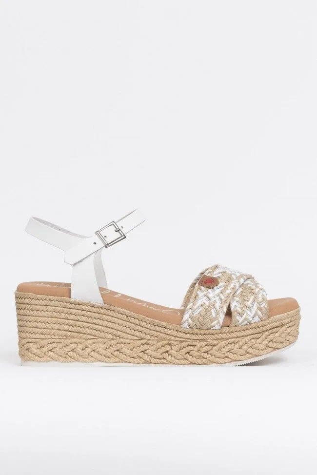 5219 Spanish leather crossed strappy sandals/wedge in Black and White