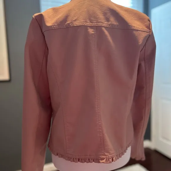 Baccini faux pink leather moto jacket in EUC. Size M