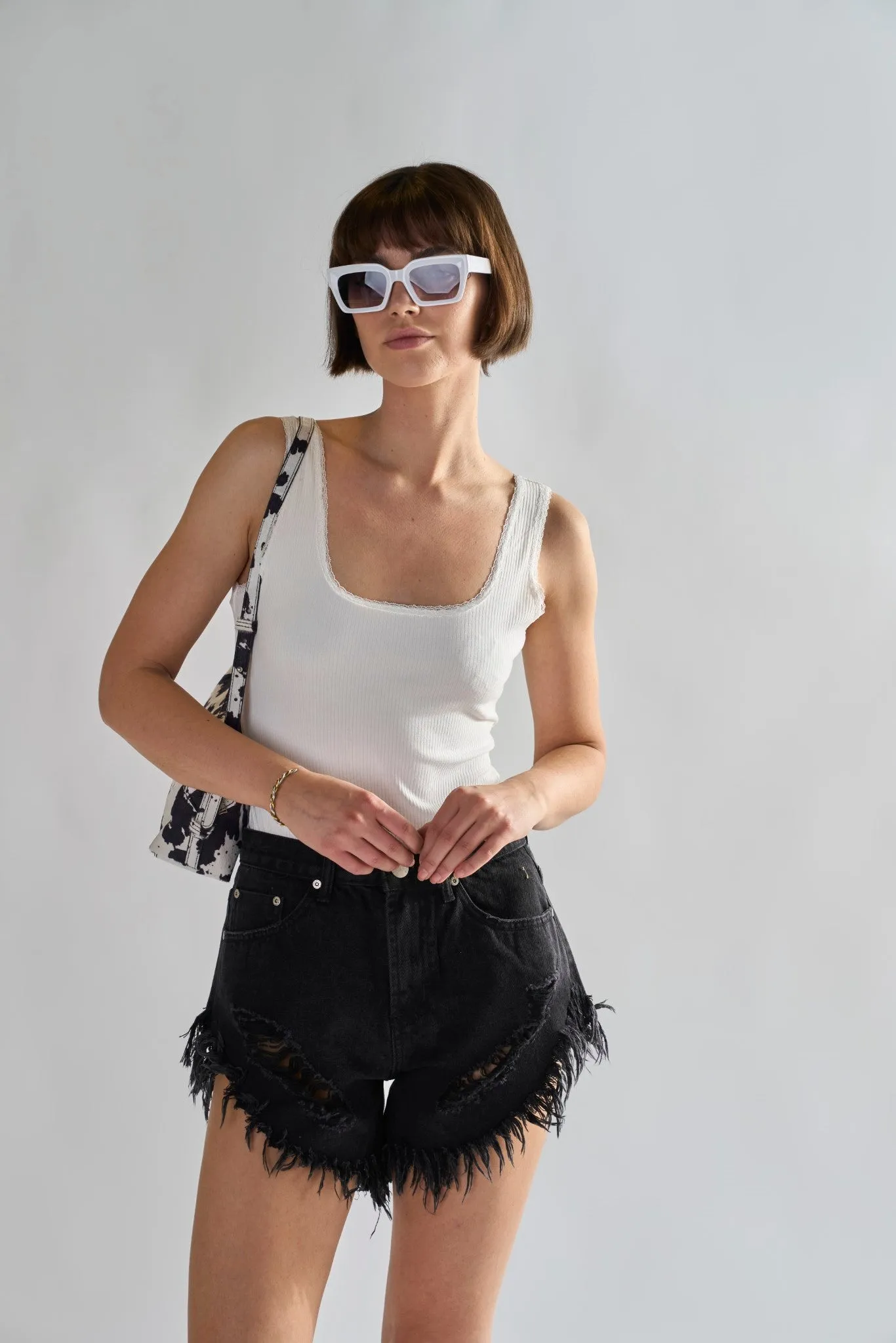 Black High-Waisted Distressed Denim-Shorts