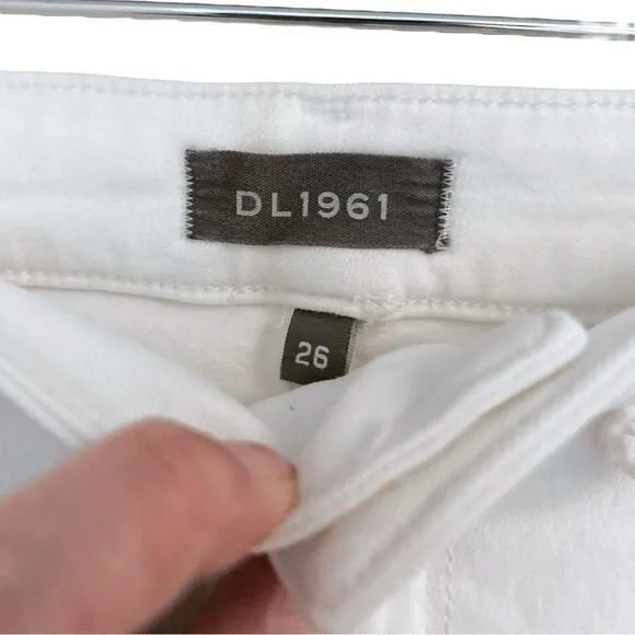 DL1961 Farrow High-Rise Skinny White Jean in Porcelain, Size 26