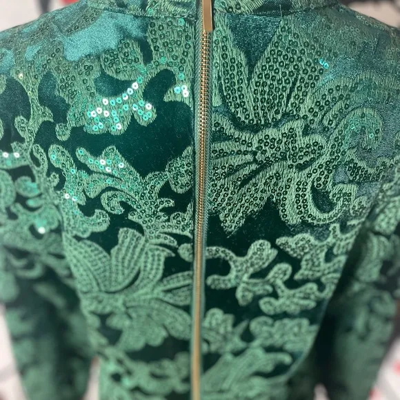 Elegant Green Patterned Dress