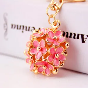 Elegant Hollow Daisy Flower Keychain Pendant