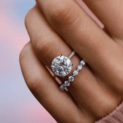 Elegant Two Tone Classic Round Cut Wedding Set