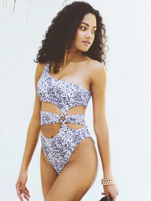 Gaia One Piece ::RET