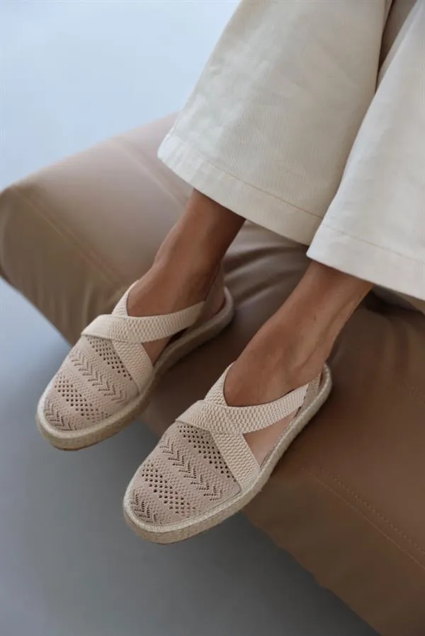 Geflochtene Espadrille-Flats mit gekreuzten Riemen für Damen