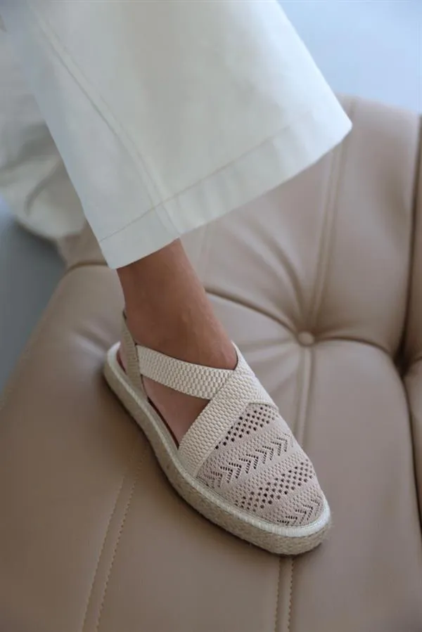 Geflochtene Espadrille-Flats mit gekreuzten Riemen für Damen
