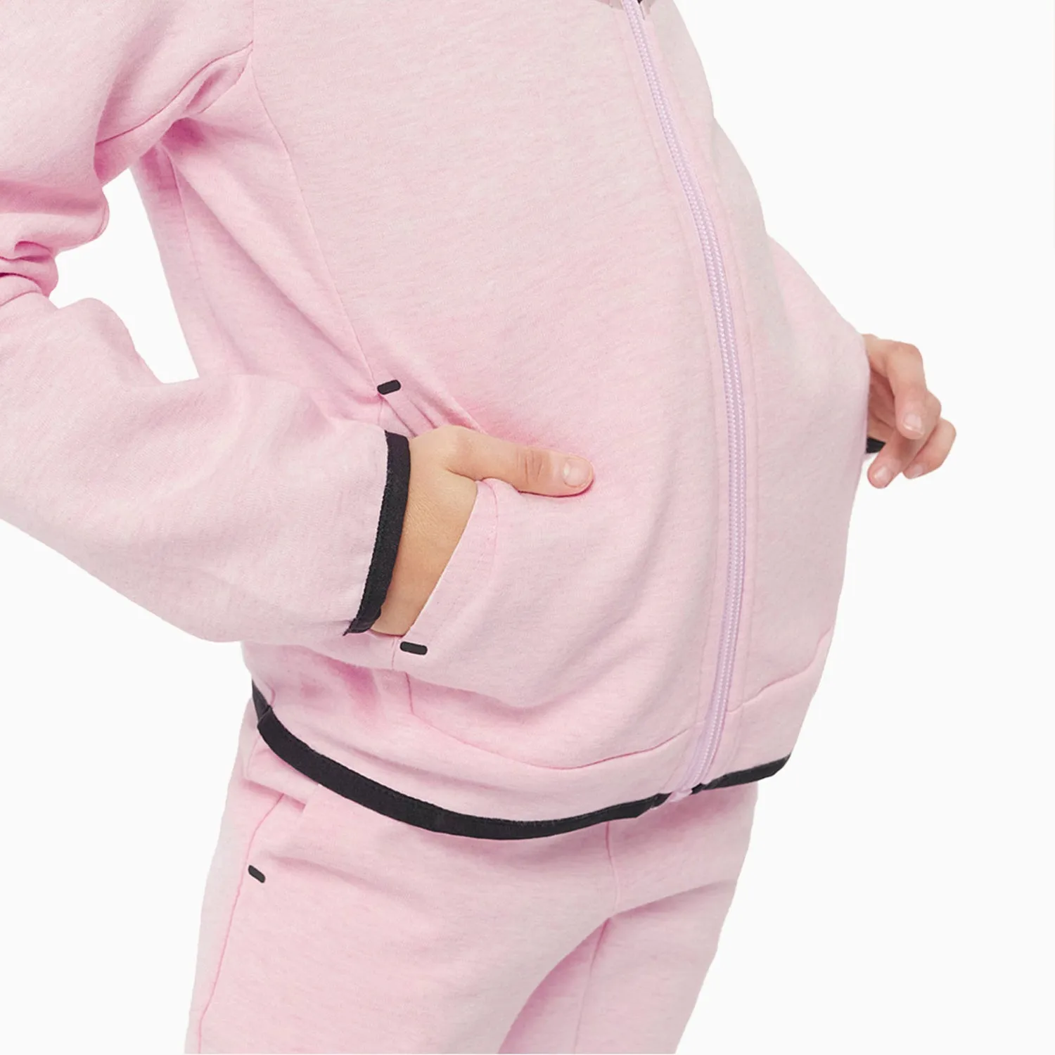 Kid's Sportswear Tech Fleece Outfit