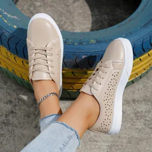 Low casual trainers