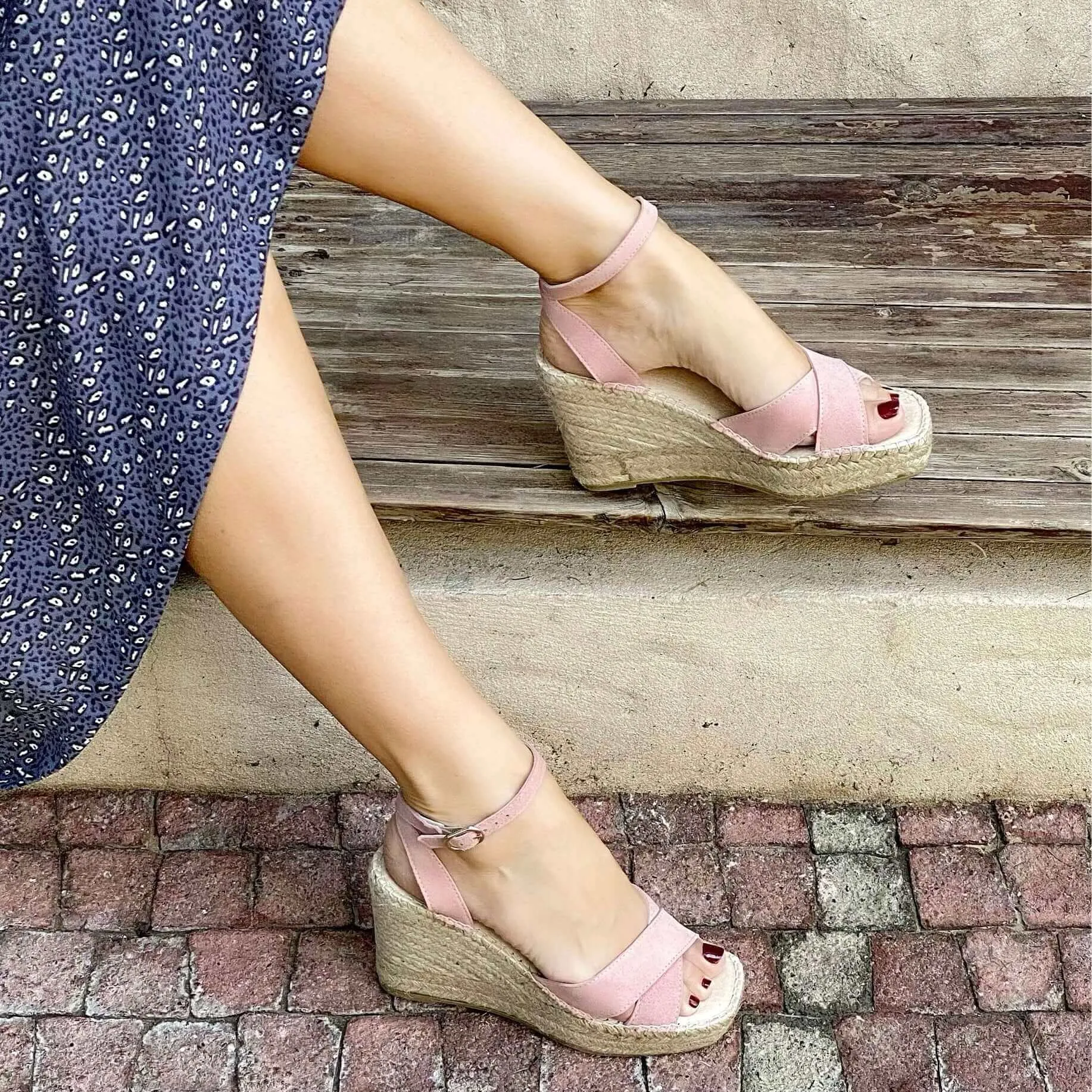 Lucia Espadrille Wedge in Rose