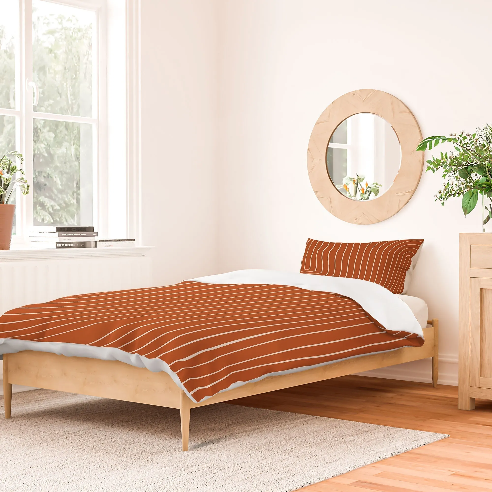 MINIMAL LINE CURVATURE CORAL DUVET / COMFORTER