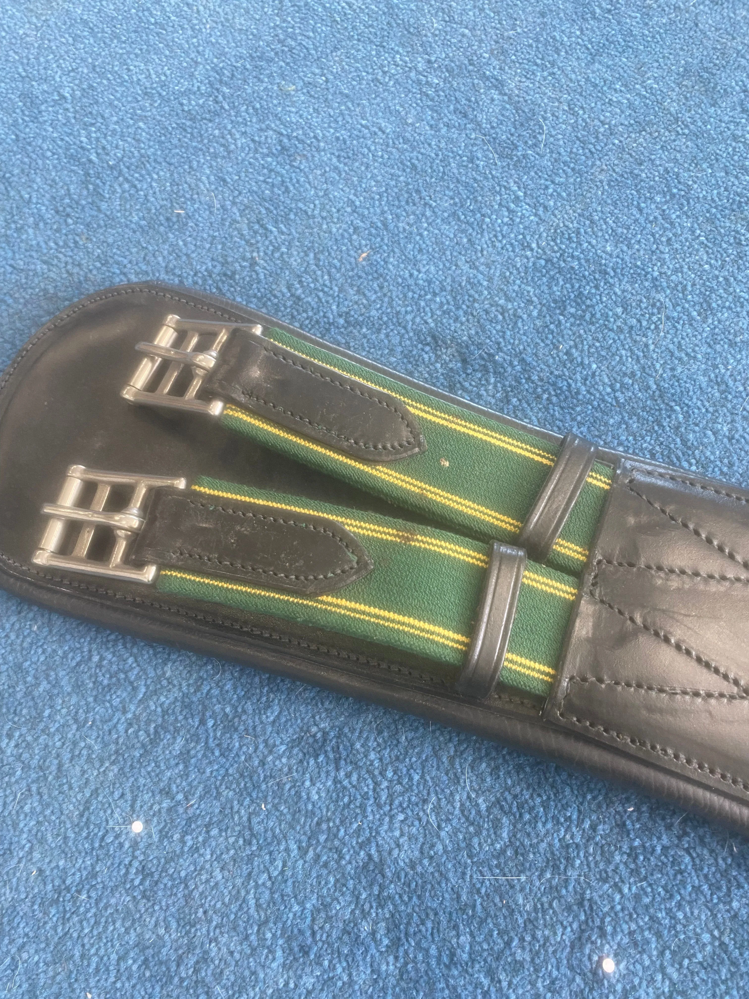 New anatomical black leather girth 32” FREE POSTAGE❤️