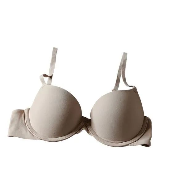 New without tags Skims Fits Everybody Push Up Tshirt Bra SZ 32A