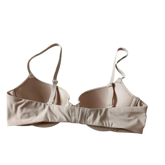 New without tags Skims Fits Everybody Push Up Tshirt Bra SZ 32A