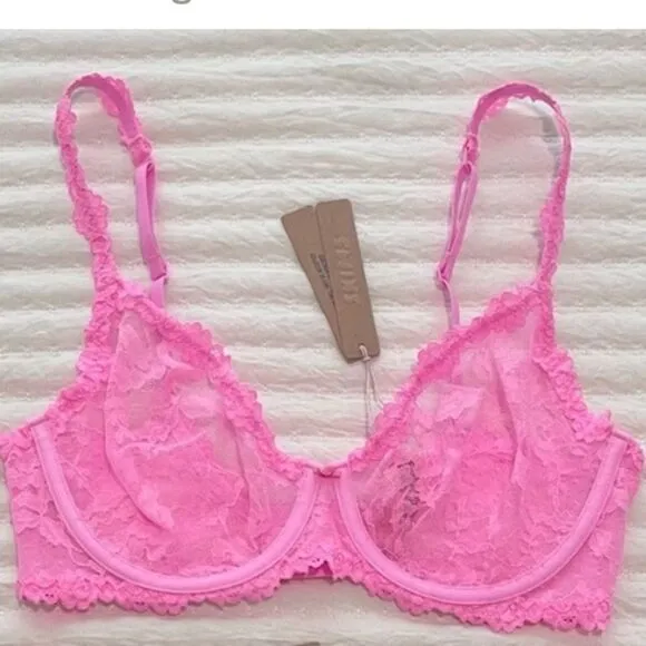 NWT SKIMS Stretch Lace Intimates Underwire Scoop Pink Sexy Lingerie Sheer Bra