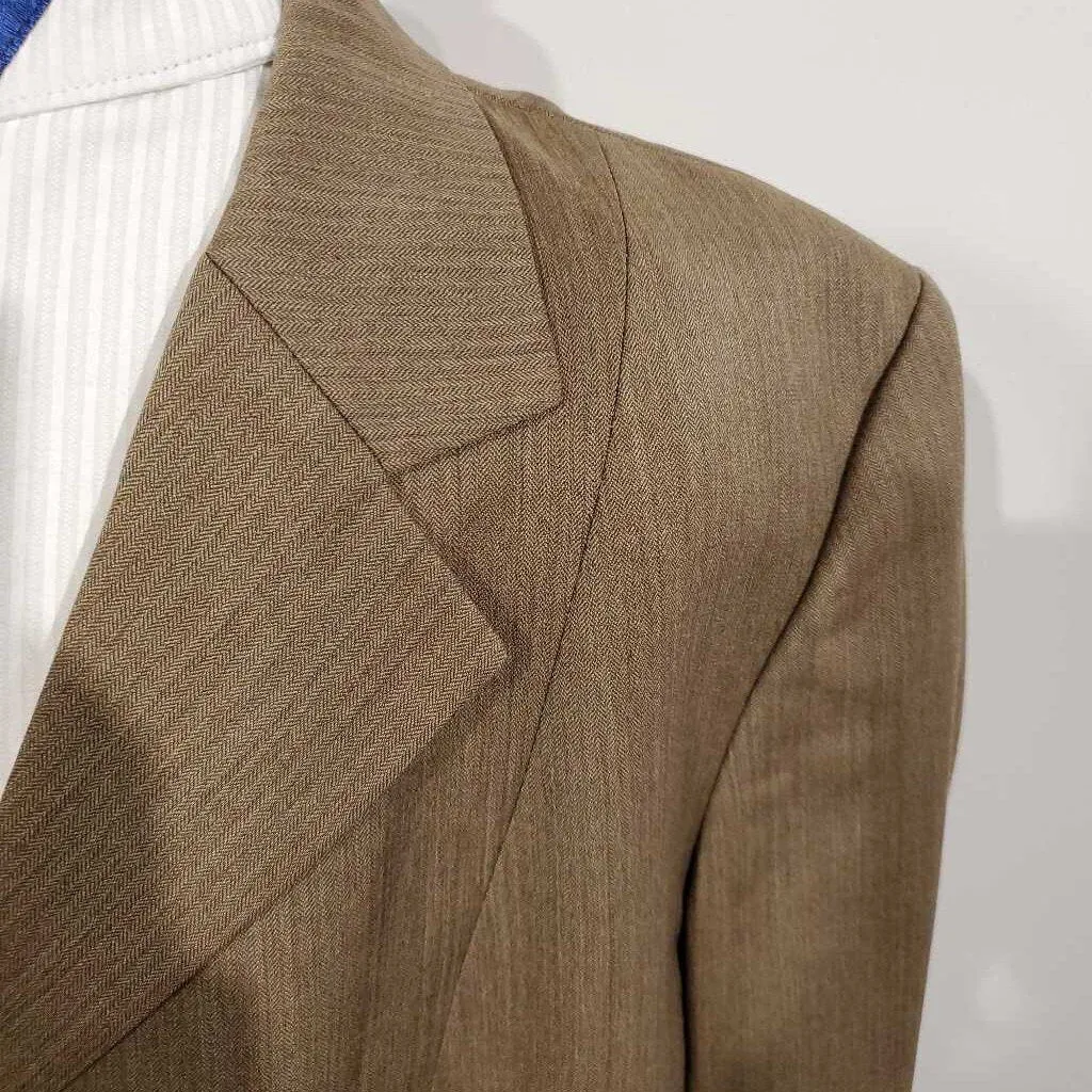 RJ Classics Taupe Hunt Coat 14R (small hole in back)