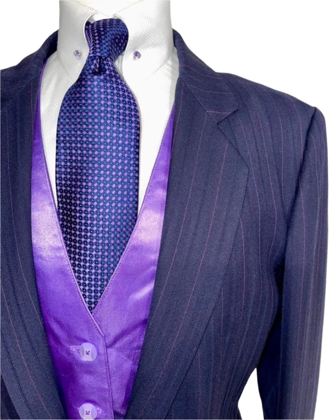 Show Season, Ladies Day Suit