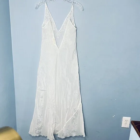 Vtg Victoria Secret Slip Dress Size Medium Chiffon Fairy Bridal Sheer Embroidery