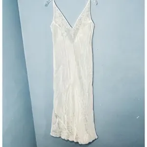 Vtg Victoria Secret Slip Dress Size Medium Chiffon Fairy Bridal Sheer Embroidery