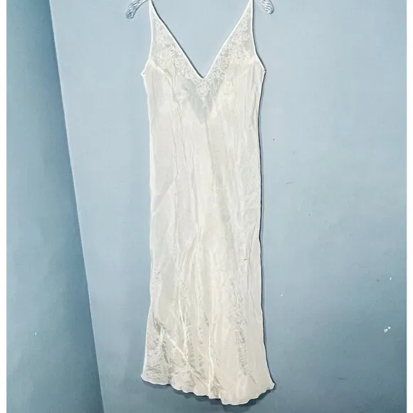 Vtg Victoria Secret Slip Dress Size Medium Chiffon Fairy Bridal Sheer Embroidery