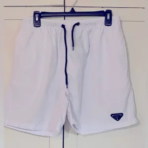 White Shorts, runs small