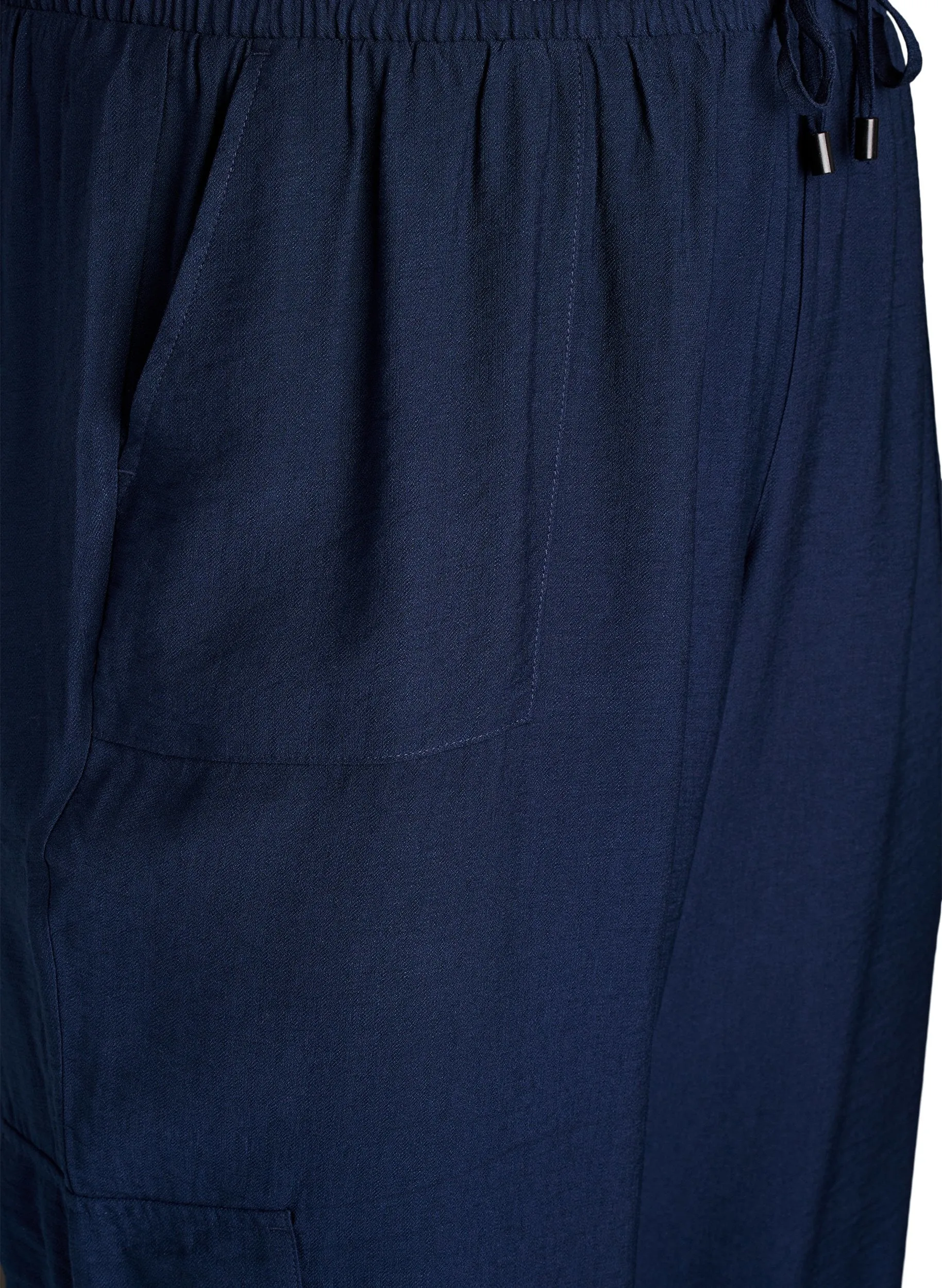 Zizzi Vilma Cargo Trousers in Navy
