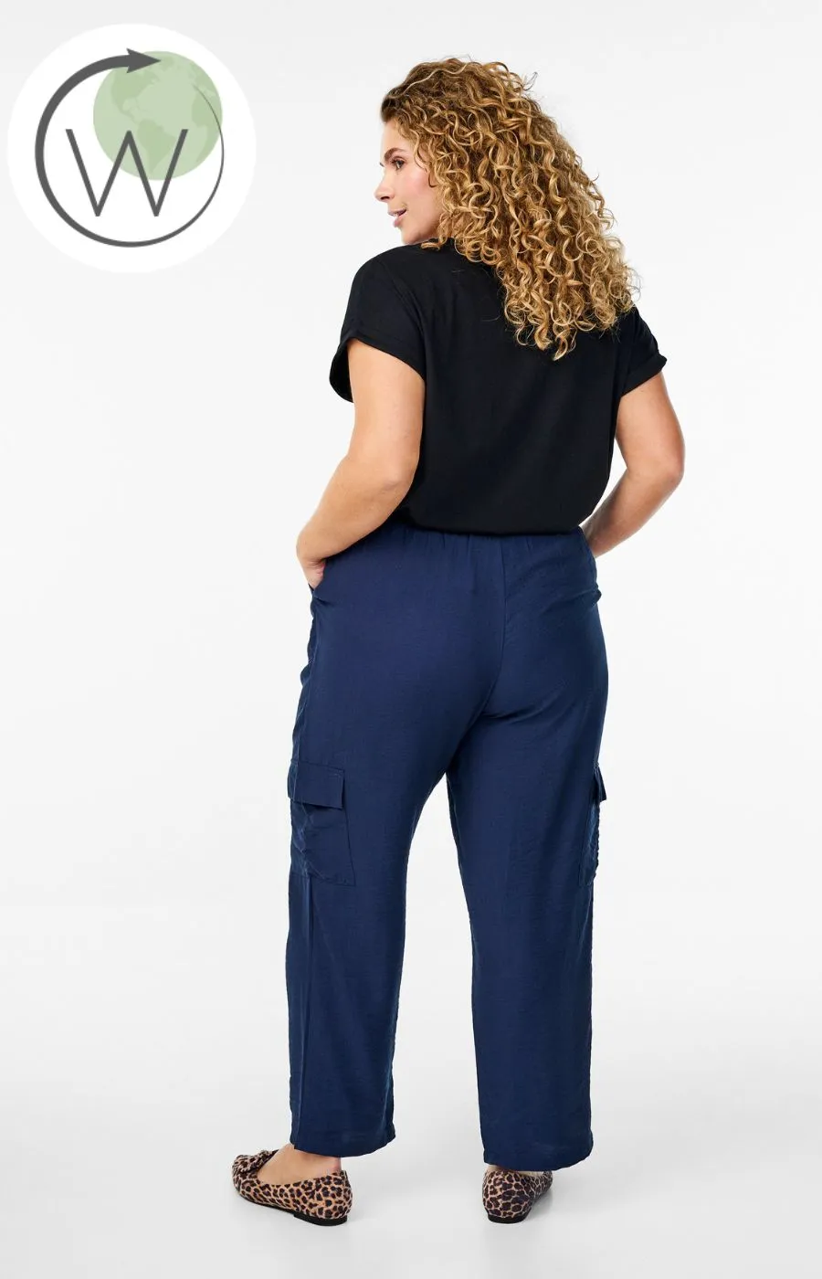 Zizzi Vilma Cargo Trousers in Navy